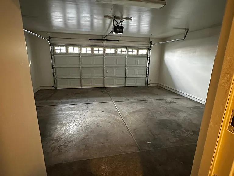 2450 W Glenrosa Ave — Photo 23