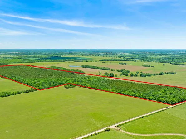 County Road 15220, Deport, TX 75435