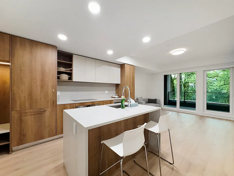133 W 49th Ave #3XX