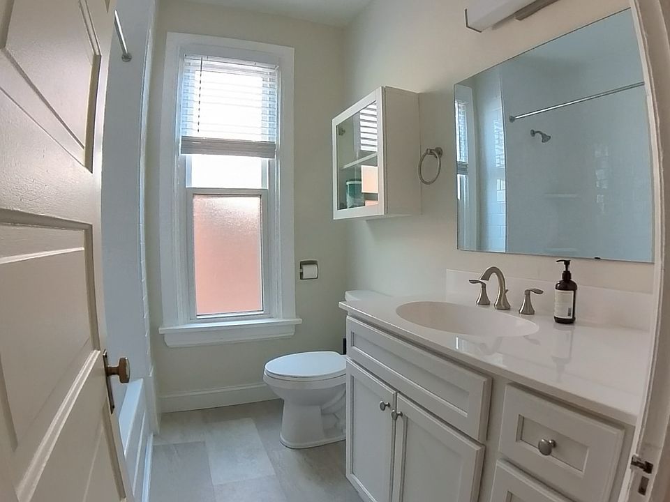 Fully renovated bathroom