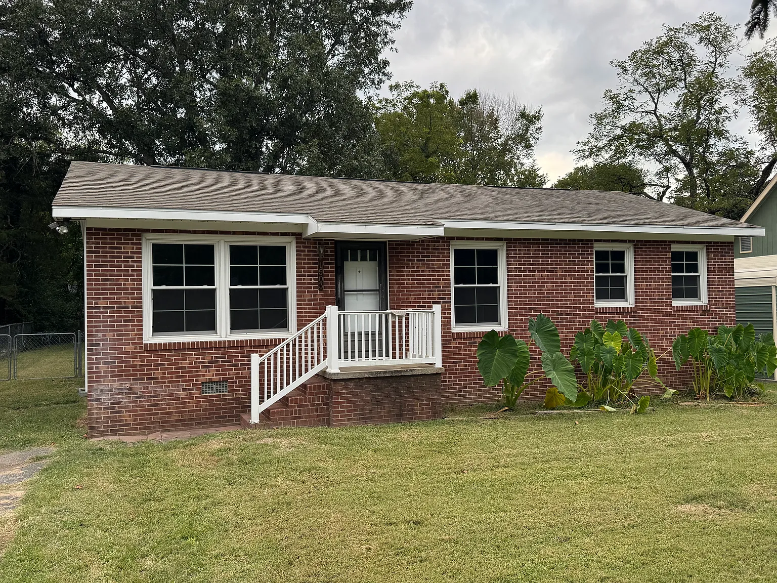 3 bed, 1134 sqft, $1,795 — Photo 1