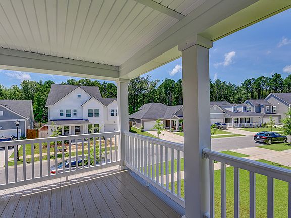 5th image of 187 Garden Lily Ln