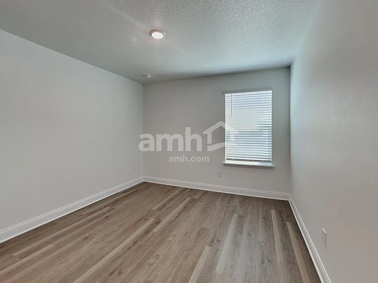 16373 Aubergine Aly — Photo 24