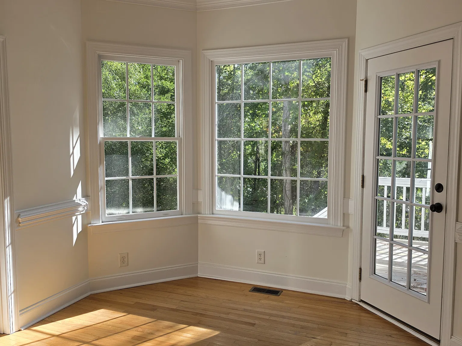 3 bed, 2.5 bath, 1752 sqft, $2,400 — Photo 4