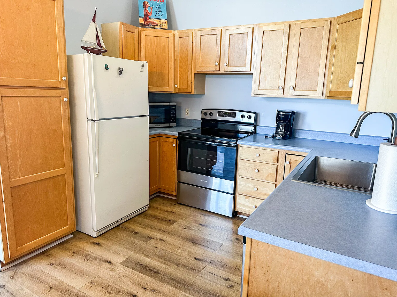 2 bed, 1060 sqft, $1,595 — Photo 1