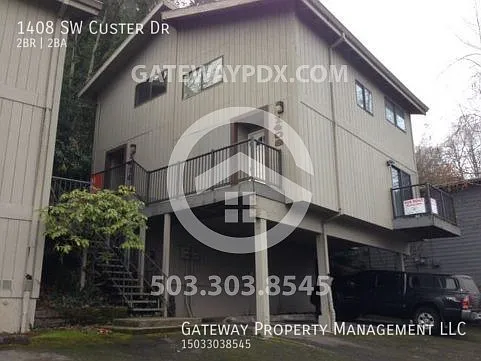 1408 SW Custer Dr — Photo 1