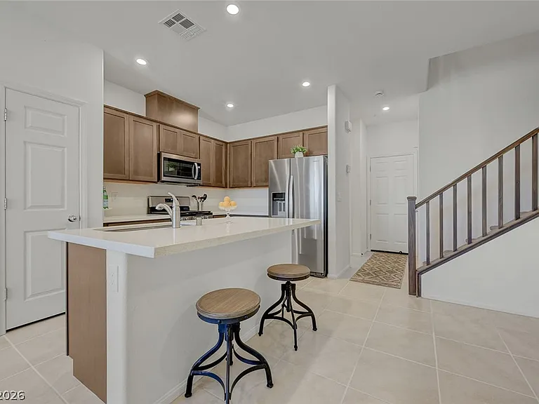 909 Kyanite Ln — Photo 14