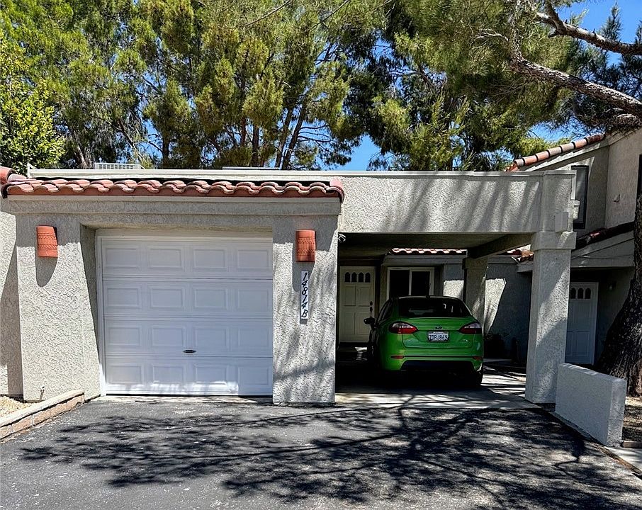 1st image of 14814 Clubhouse Dr APT B