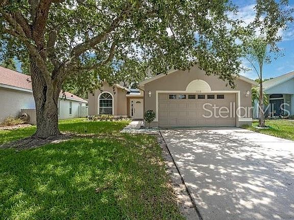 2nd image of 13318 Heron Cove Dr