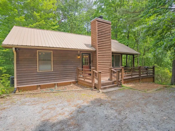 718 Piney Gate Rd, Saluda, NC 28773