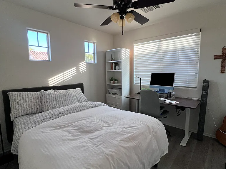 2170 W Scully Dr — Photo 13