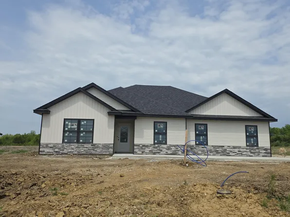 3201 Pompey Dr, Columbia, MO 65202