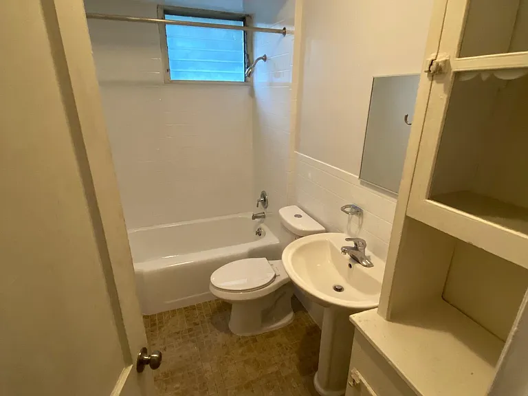204 S 4th Ave #2 — Photo 5