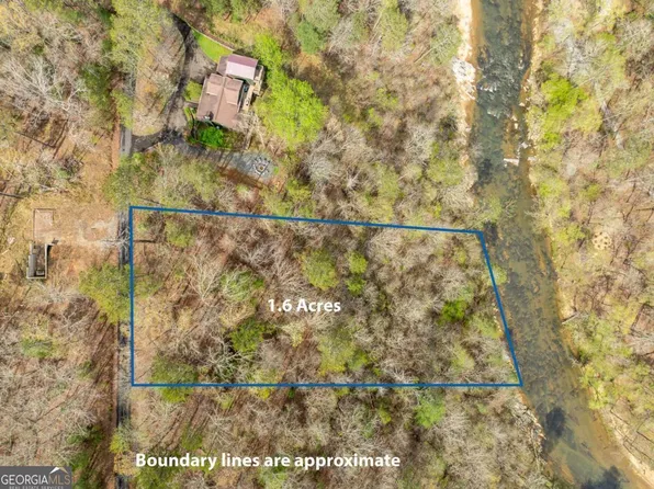 1873 Marie Dr, Talking Rock, GA 30175