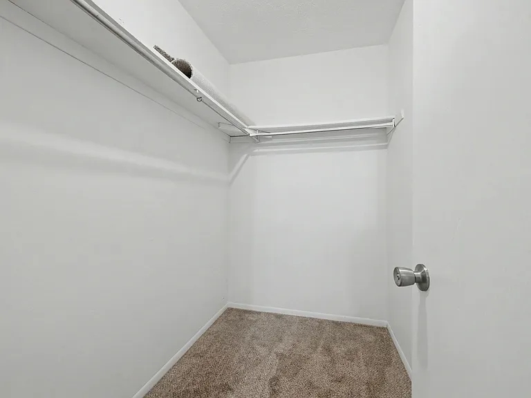 7711 Brams Hill Dr — Photo 18