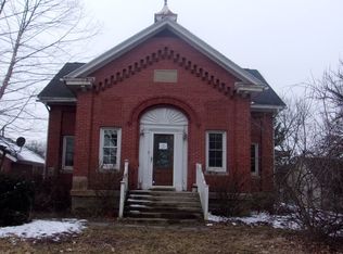 10322 Winchester Rd, Fort Wayne, IN 46819