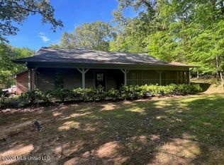 306 Gluckstadt Rd, Madison, MS 39110