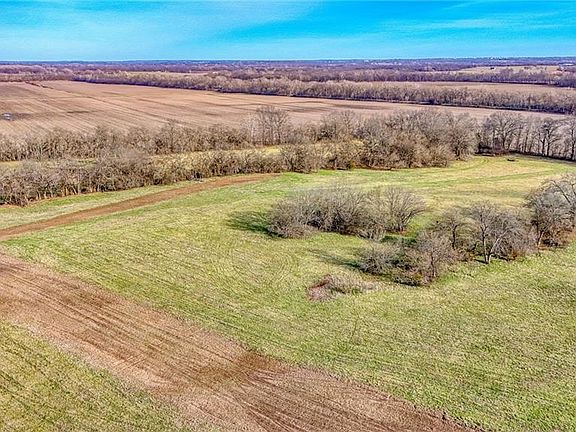 4th image of 15 Eagle Rdg