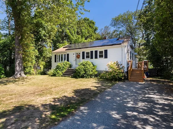 7 Anna Rd, Woburn, MA 01801
