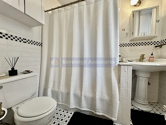 Rented by Sovereign Associates | media 5