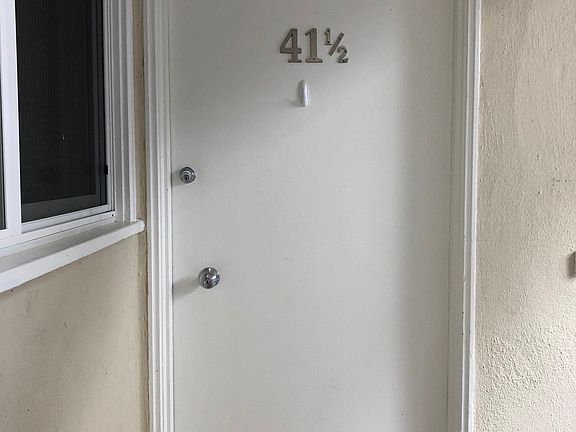 3rd image of 118 E Moltke St APT 41