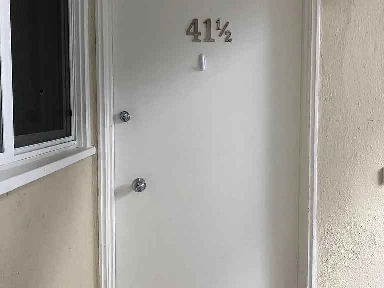 118 E Moltke St #41 — Photo 3