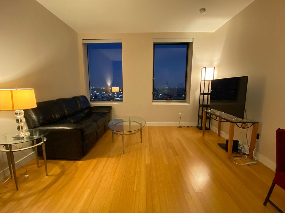 1st image of 3810 Wilshire Blvd APT 1811