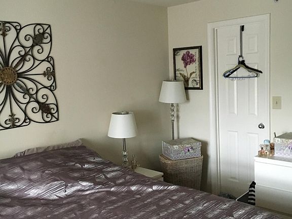2nd image of 13728 Winding Oak Cir APT 402