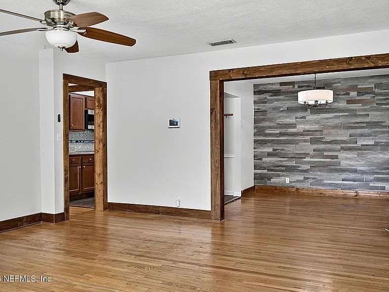 4603 Jammes Rd — Photo 5