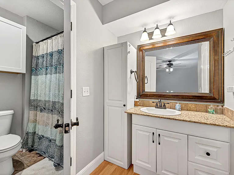 1406 Dogwood Dr — Photo 9