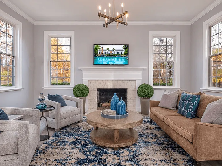 The Residence at Christopher Wren Apartments — Photo 15