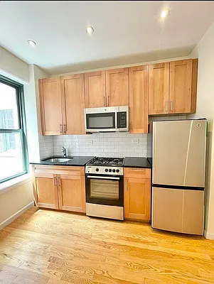 Rented by Oxford Property Group | media 3