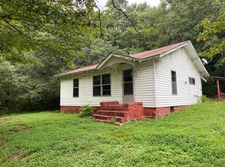 3865 W Cove Rd, Chickamauga, GA 30707