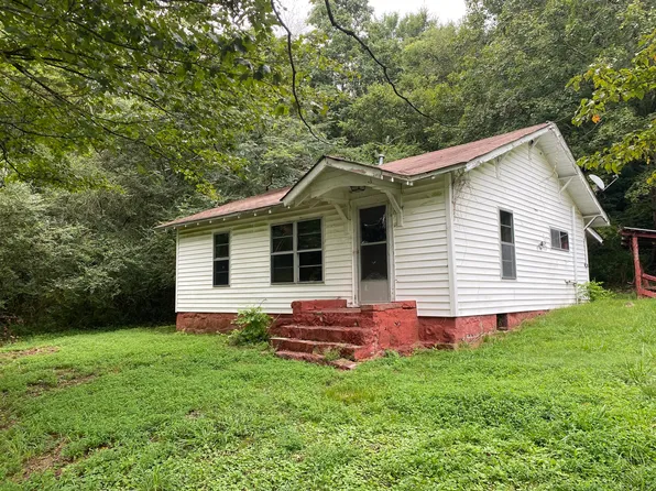 3865 W Cove Rd, Chickamauga, GA 30707