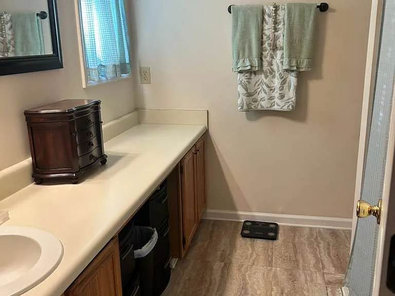 5020 Wellcrest Ct NW — Photo 2