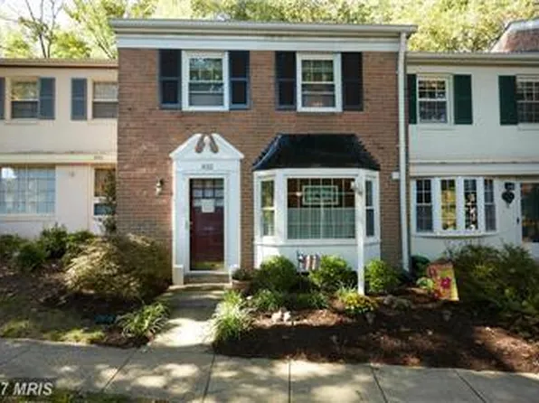 832 Azalea Dr, Rockville, MD 20850