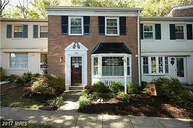 832 Azalea Dr Photo 1