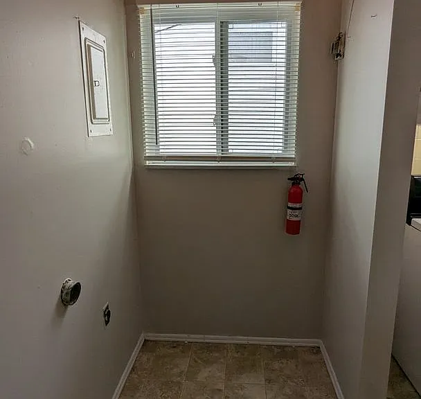 509-515 Zahn Dr — Photo 13