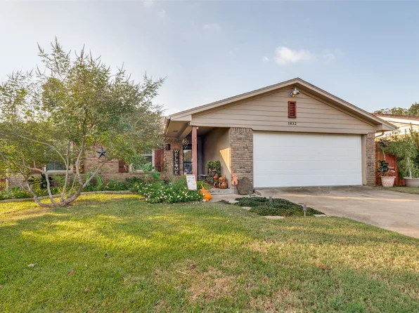 1832 Tameria Dr, Irving, TX 75060