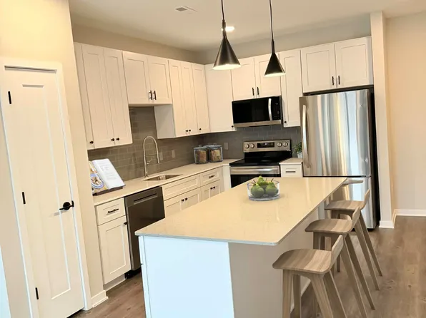 Leavenworth Lofts, 3612 Leavenworth St #06549d274, Omaha, NE 68105