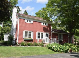 2710 N Brookfield Rd, Brookfield, WI 53045