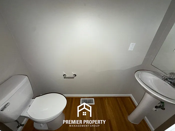 7118 Roundstone Dr — Photo 9