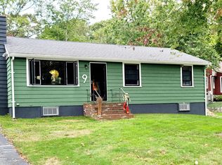 9 Cliff Rd, Buzzards Bay, MA 02532