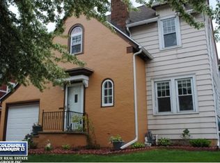 1008 Stuart St, Green Bay, WI 54301