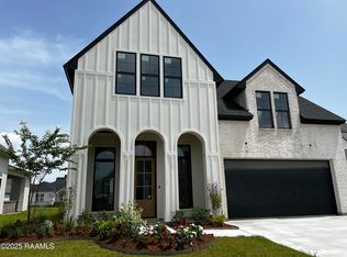 105 Bruges Ln, Youngsville, LA 70592