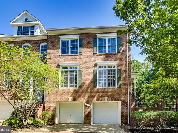 2323 Sawtooth Oak Ct, Vienna, VA 22182