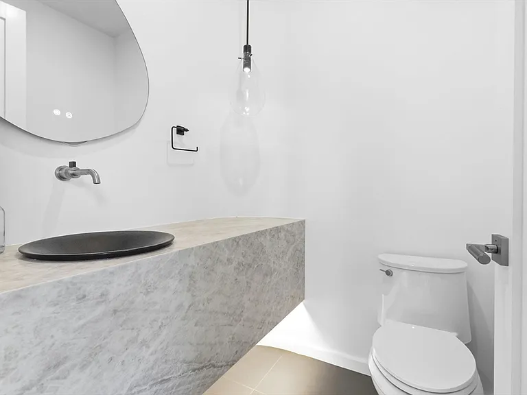 9 Algonquin Rd #2 — Photo 12