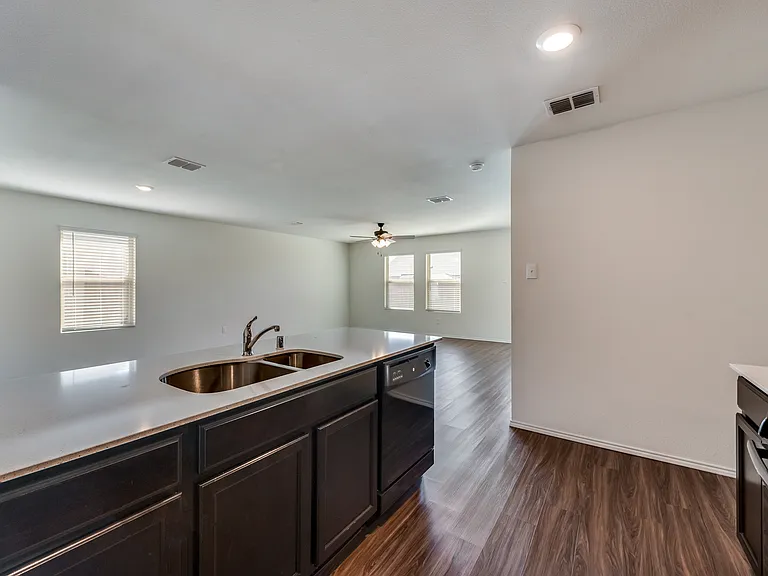 305 Falling Star Dr — Photo 16