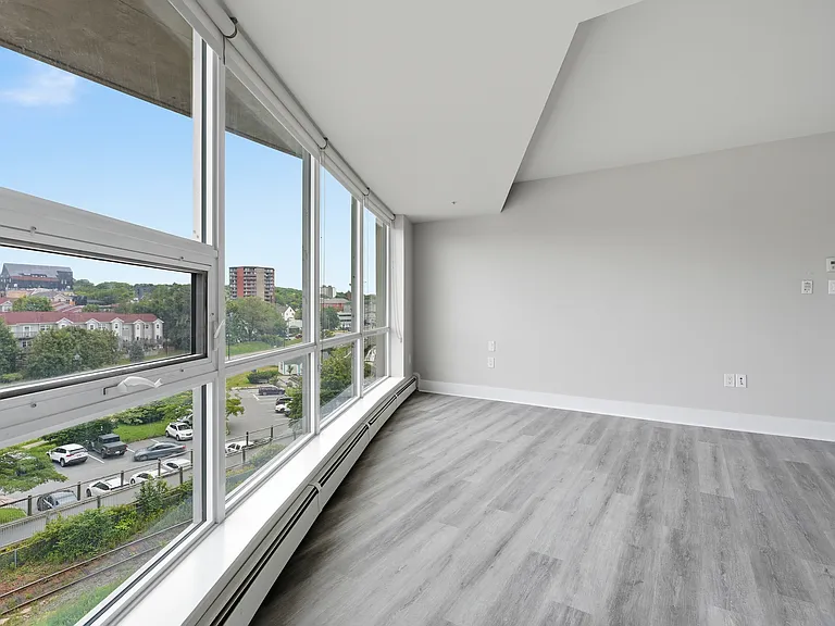 15 Kings Wharf Pl #406 — Photo 15