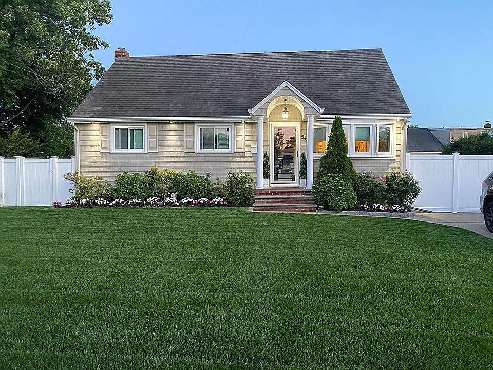 1st image of 54 Warwick Ave